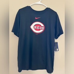 Men’s Nike Cincinnati Reds tee. Size Medium. NWTs